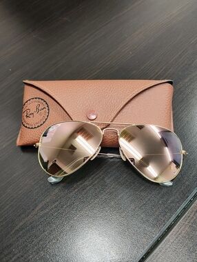 Ray-Ban Women Gold Aviator Sunglasses with Pink Mirrored Lenses